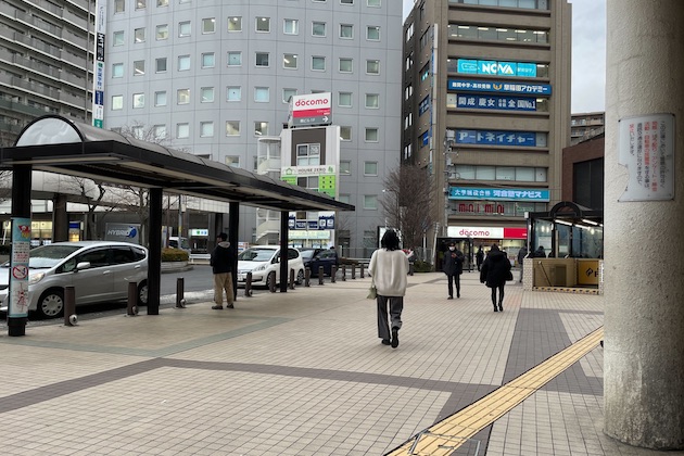 ドコモショップ方面に進みます