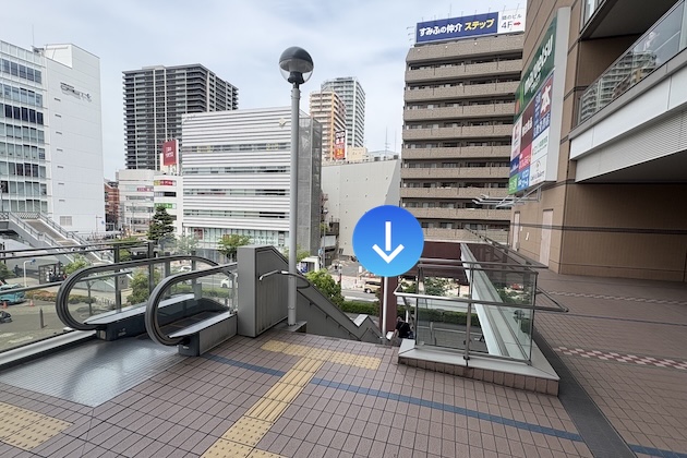階段を降ります